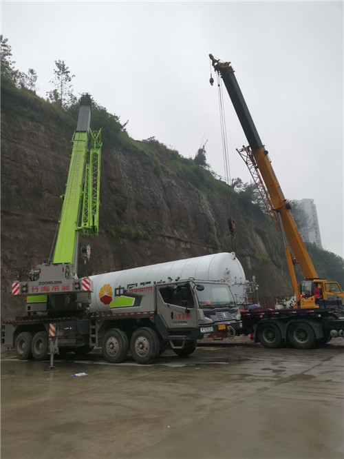 路桥区“不怕风雨冻”—— 吊车的 “恶劣环境适应” 技术